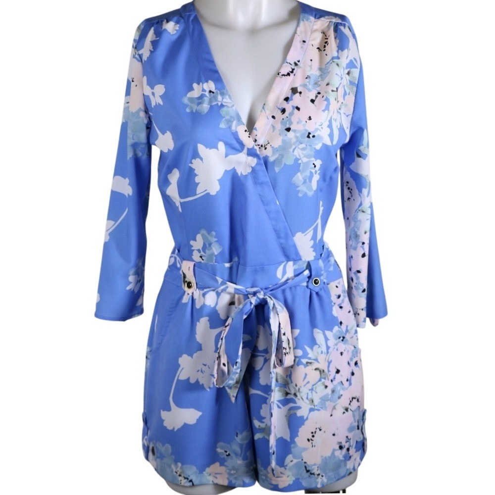 YUMI KIM LIGHT BLUE FLORAL ROMPER SIZE SMALL